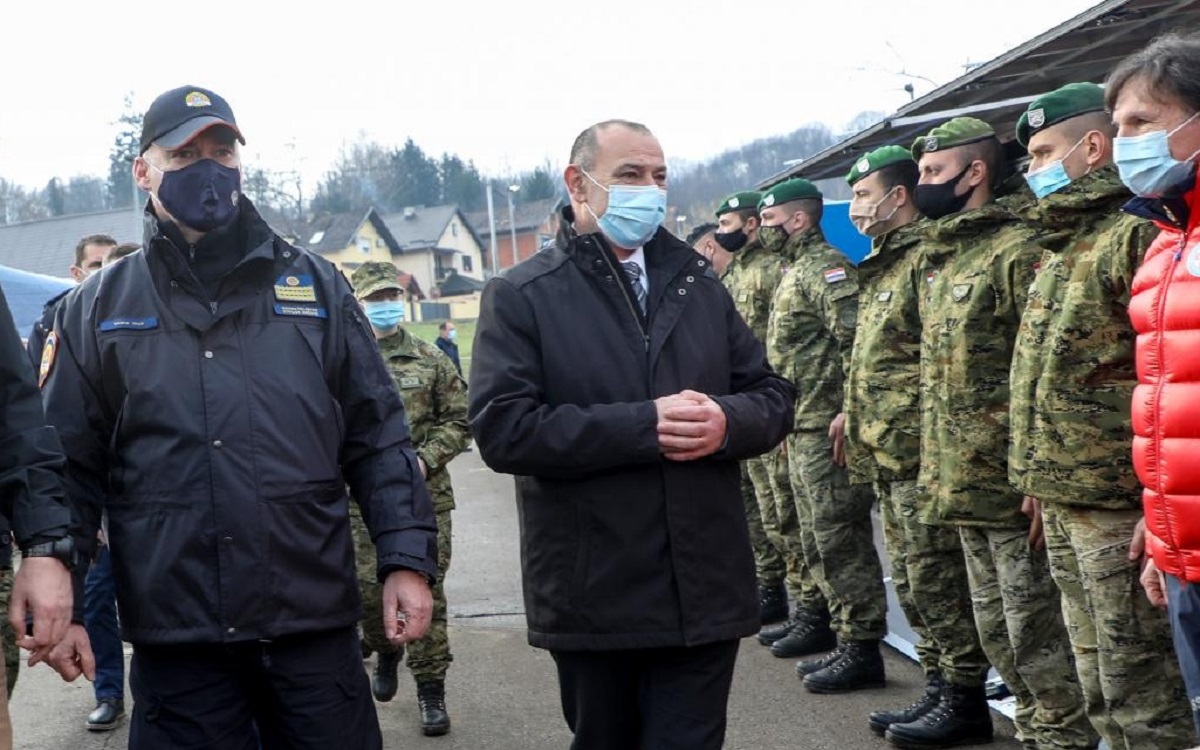 Vlada osniva stožer za saniranje posljedica potresa, vodit će ga Medved