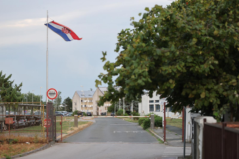 Mladić pokušao ubiti Srbina u policijskim prostorijama na Oranicama