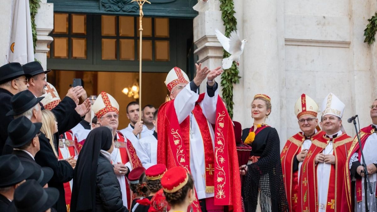 Biskup Uzinić: Mlada smo država, ali narod je star i sve nas je manje