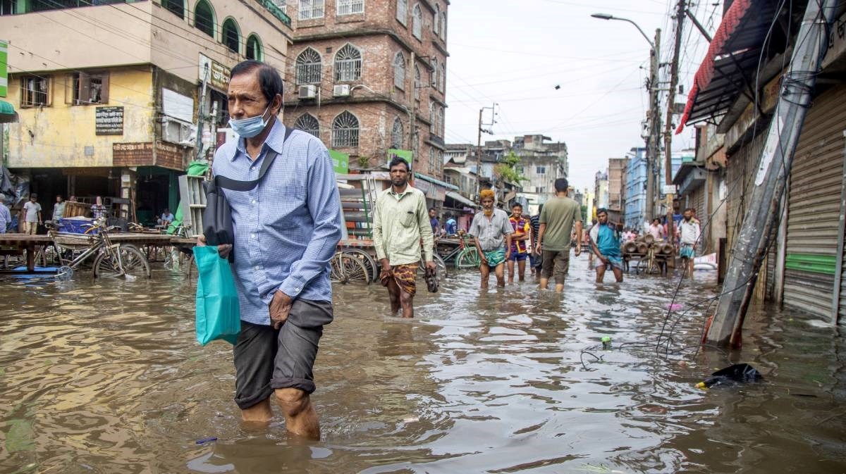 Ciklon Sitrang pogodio Bangladeš, poginule 24 osobe. Među mrtvima i dijete (4)