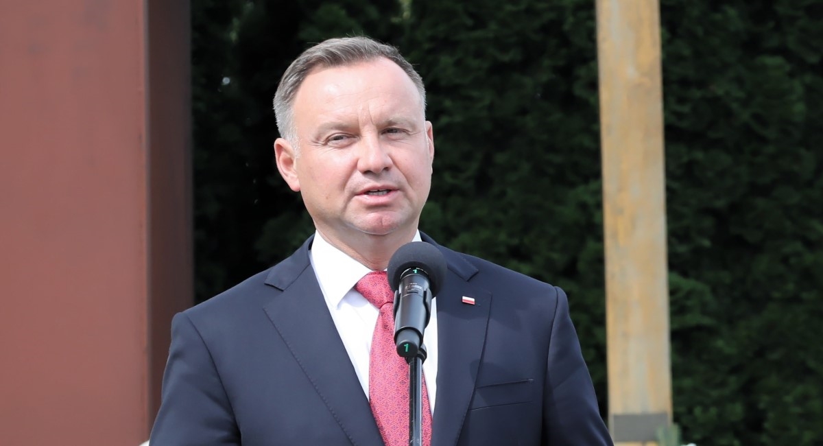 Merkel sutra dolazi u Varšavu, poljski predsjednik odustao od susreta