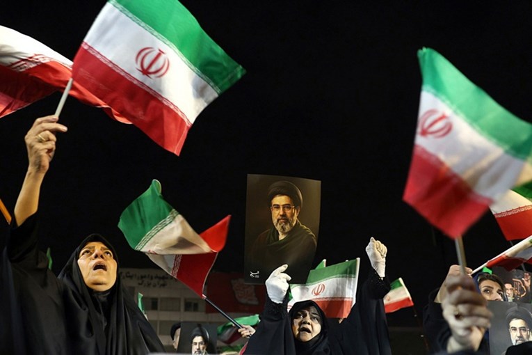 Trump: Odgodio sam napade na zahtjev Irana. Iranci: Nismo tražili odgodu