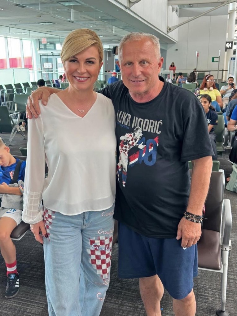 Kolinda srela oca Luke Modrića na aerodromu: "Stipe, kapa do poda Vama i obitelji"