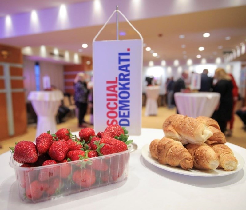 FOTO Neobična ponuda hrane u stožeru Socijaldemokrata