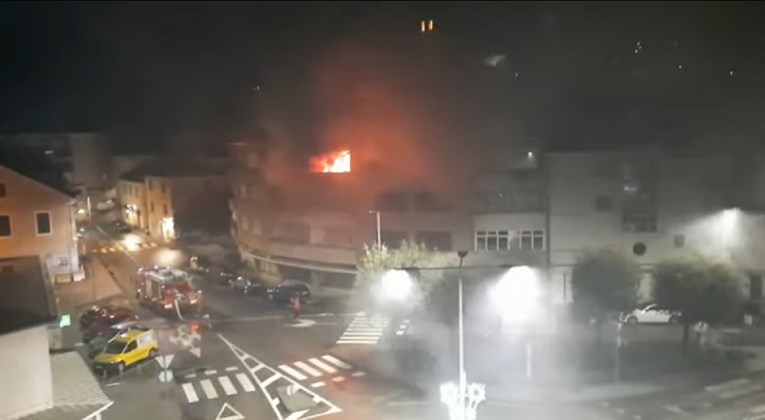 VIDEO U požaru stana u Metkoviću poginuo 33-godišnji muškarac