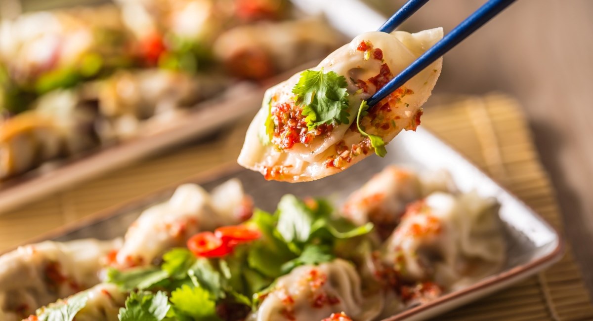 Brz i genijalan ručak: Zapečene gyoze iz jedne posude gotove u 20 minuta