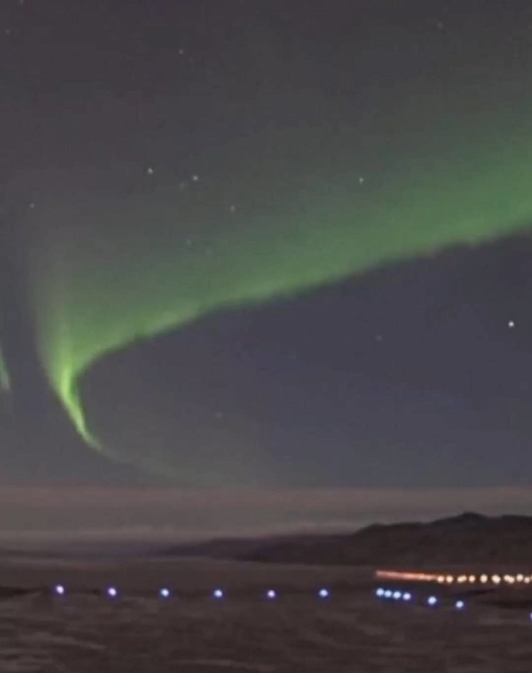 (Nemojte da Trump ovo vidi) Polarna svjetlost obasjala nebo iznad Grenlanda