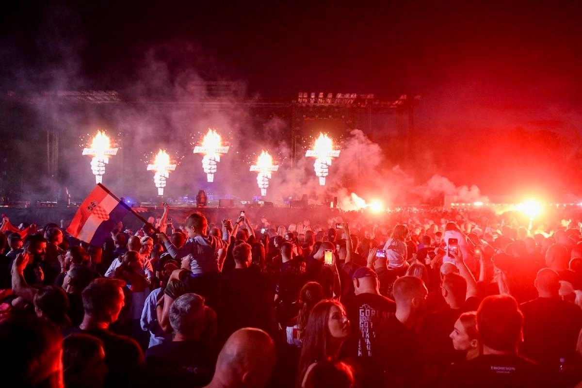 VELIKA GALERIJA Ovako je izgledao Thompsonov koncert na Hipodromu u Sinju