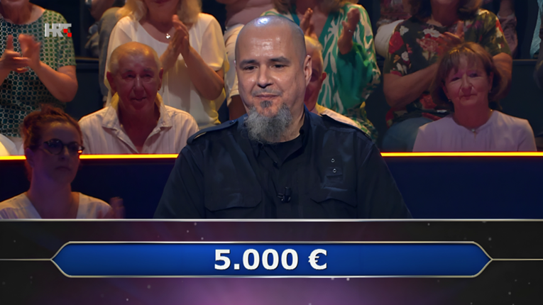 Zagrepčanina namučila kultna domaća pjesma. Sigurni smo da biste vi znali odgovor...