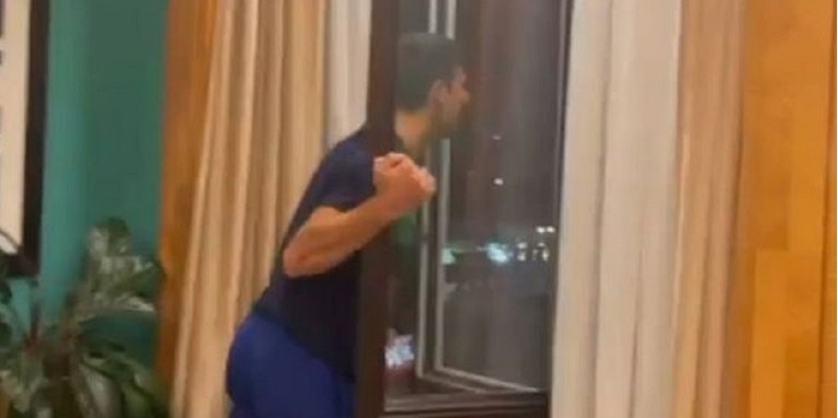 Đoković u deliriju. Usred noći otvorio prozor i urlao:  "Idemo bree, idemooo!!!"