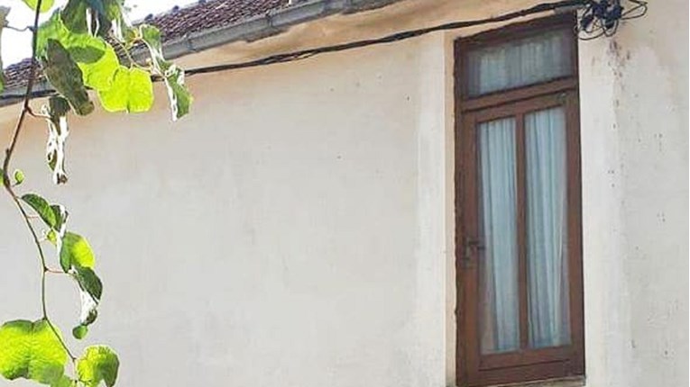 Kuća u Dalmaciji nasmijala Fejs: Mnogima nije jasno što je izvođač radova mislio