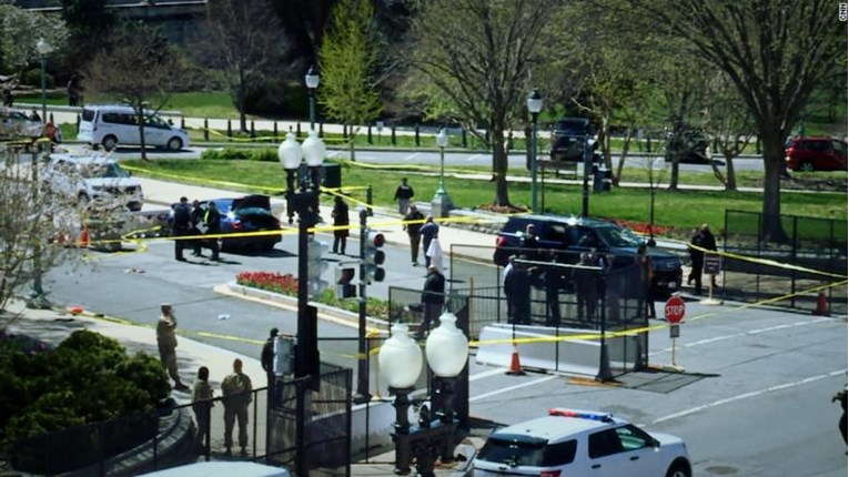 Napad na Kongres: Umro je jedan od dvoje ozlijeđenih policajaca, napadač ubijen