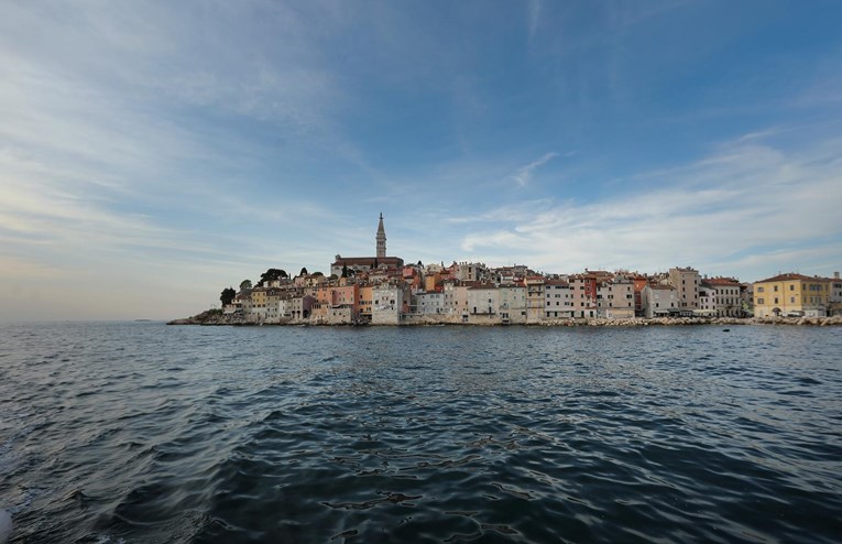 Poznati portal o putovanjima nahvalio dva hrvatska grada: "Bolji od Saint-Tropeza"