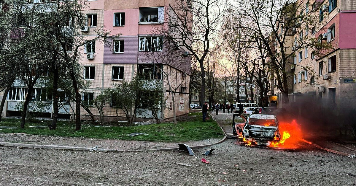 Zelenski objavio fotografije nakon udara na njegov rodni grad: 14 mrtvih, 6 su djeca