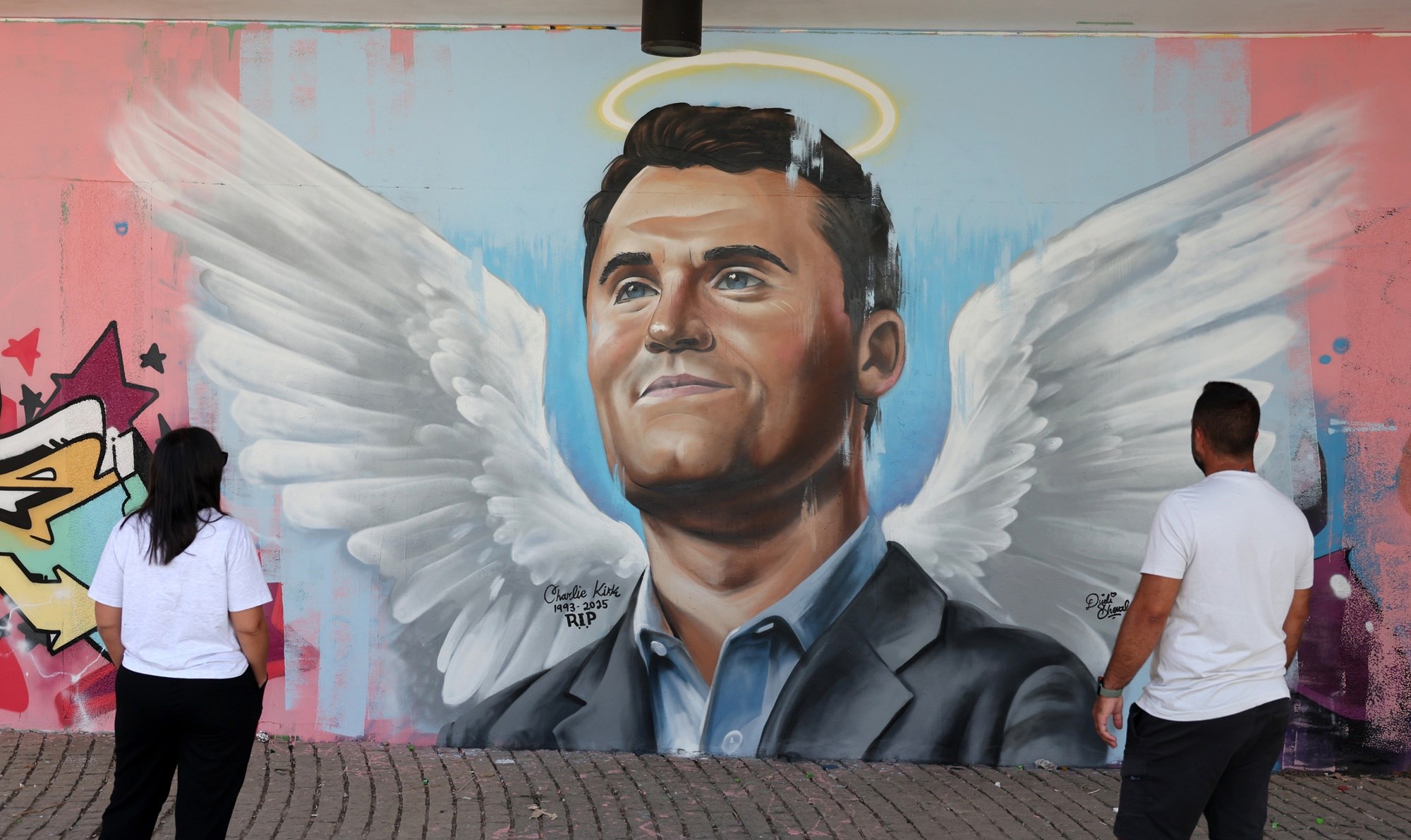 Guverner Utaha o Kirku: Neprijatelj želi nasilje, Kinezi i Rusi šire lažne vijesti