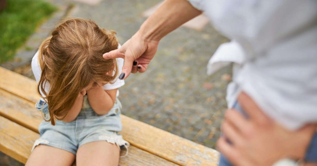 Tri rečenice koje trebamo izbjegavati u komunikaciji s djecom