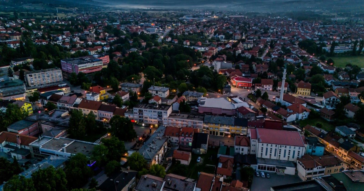 Obilježena 31. obljetnica raspuštanja logora Armije BiH u Bugojnu