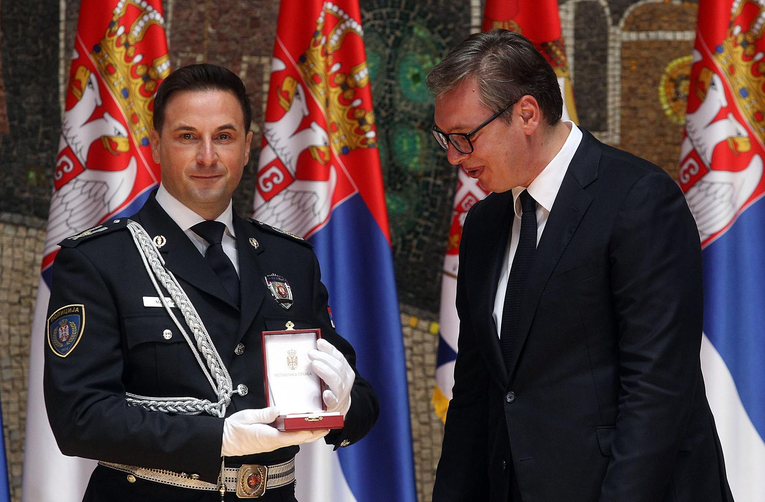 Ogroman skandal trese Srbiju, Vučić daje bizarne izjave. "Žele sve zataškati"