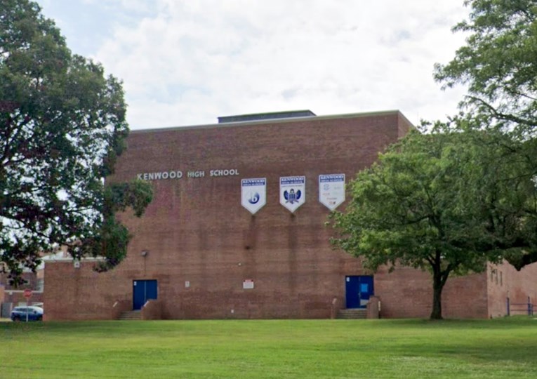 AI zamijenio čips za pištolj, teško naoružana policija okružila učenika u SAD-u