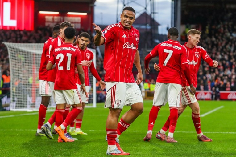 Nogometaš građen poput stijene srušit će Gvardiolov rekord za najskupljeg braniča?