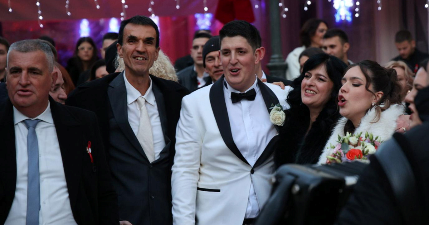 Sin Mire Bulja oženio mladu političarku