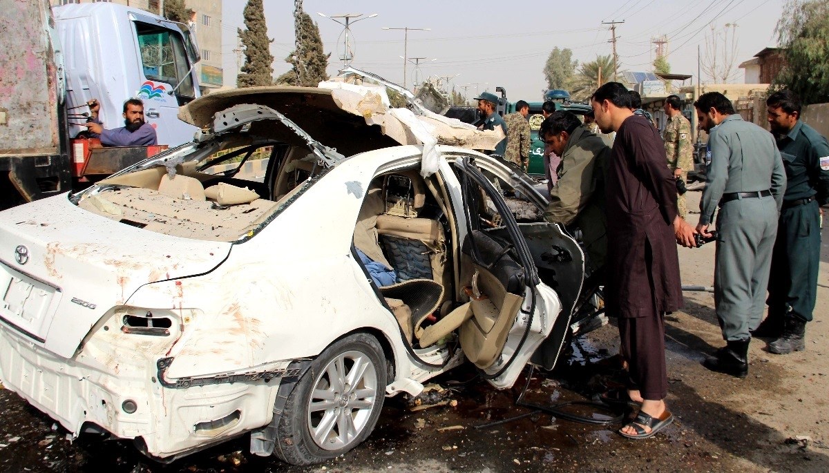 Eksplozija auto-bombe u Afganistanu, poginulo najmanje 30 vojnika