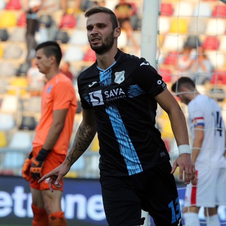 S Kekovom Rijekom je osvojio duplu krunu. Sada trenira s Cibalijom i traži novi klub