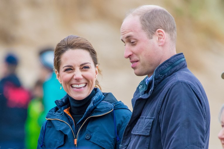 Kate Middleton i princ William s ljetnog odmora poželjeli sreću paraolimpijcima