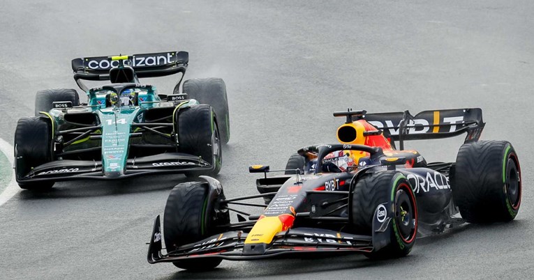 Povijesna pobjeda Verstappena u kaotičnoj utrci. Gasly završio na postolju