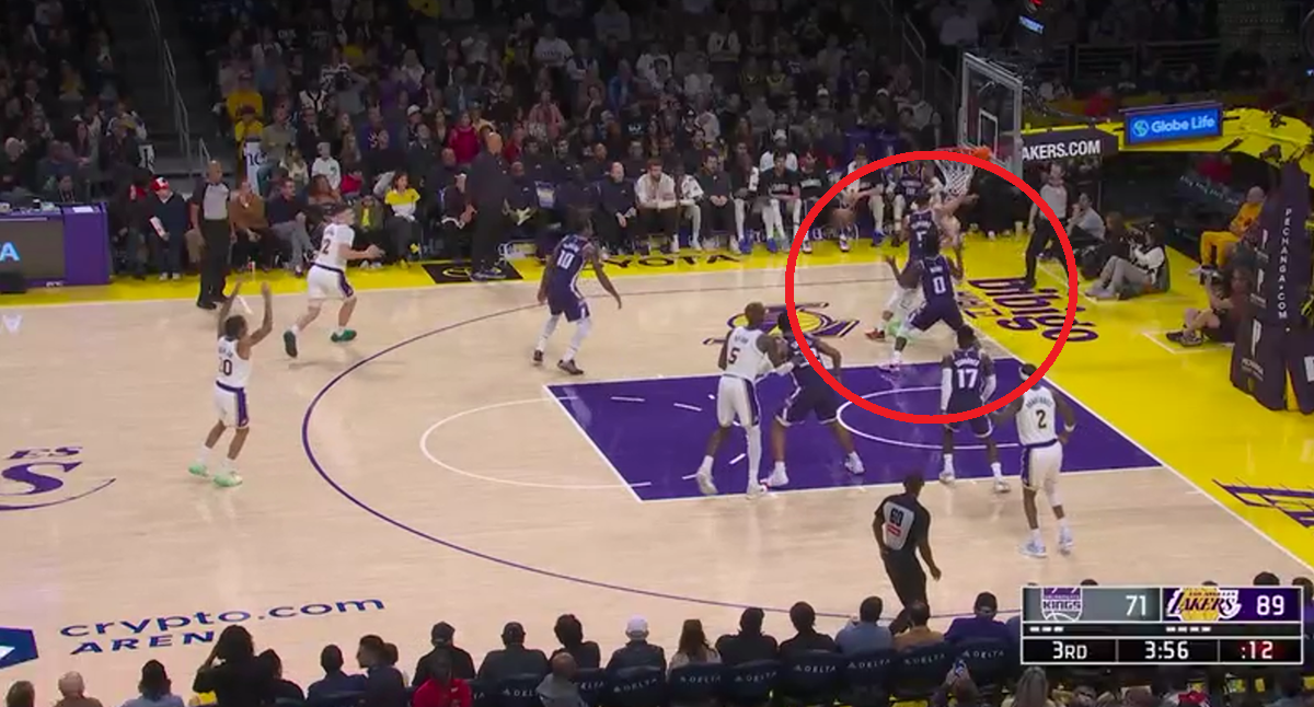 VIDEO Sjajna asistencija Dončića. Izgledalo je kao da nema kamo s loptom