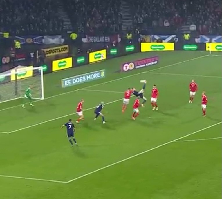 Škotska je na Svjetskom prvenstvu. Pogledajte golčinu škaricama za vodstvo