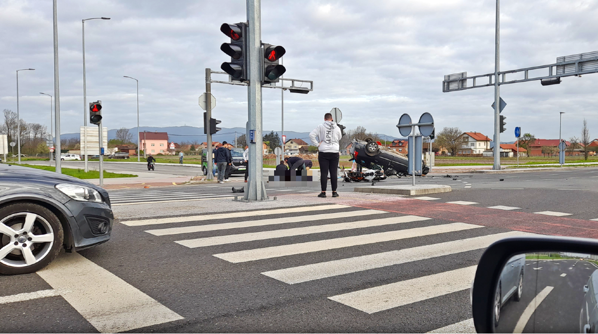 Težak sudar auta i motora kod zagrebačke zračne luke, poginuo motorist