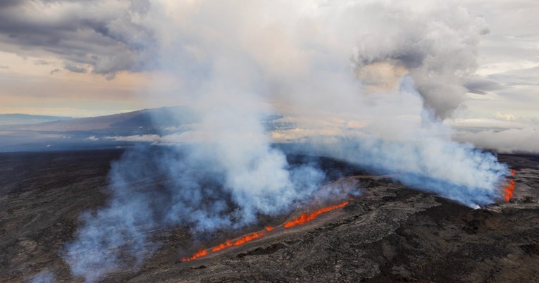 Najveći vulkan na svijetu izbacio oblak pepela. To može biti velik problem za avione