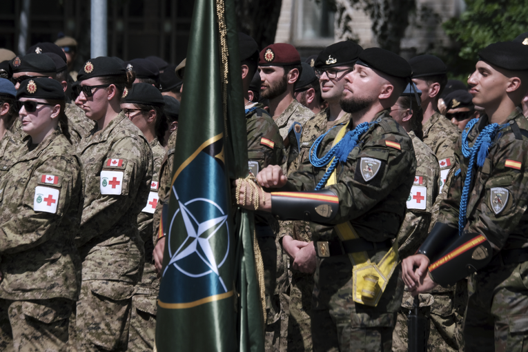 "Šlepali ste se na Americi": Kanadska vojska bila je pred raspadom, događa se obrat