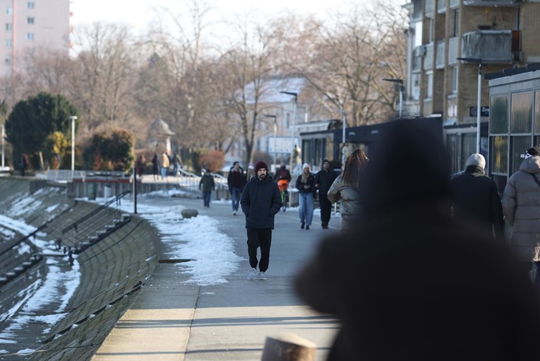 Zbog padova na ledu u osječkoj bolnici veliki broj pacijenata