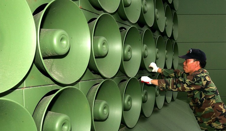 Južna Koreja uklanja zvučnike s granice sa Sjevernom Korejom