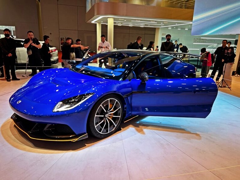 BYD bacio rukavicu Porscheu i Mercedesu. Ovo je njegov novi luksuzni model