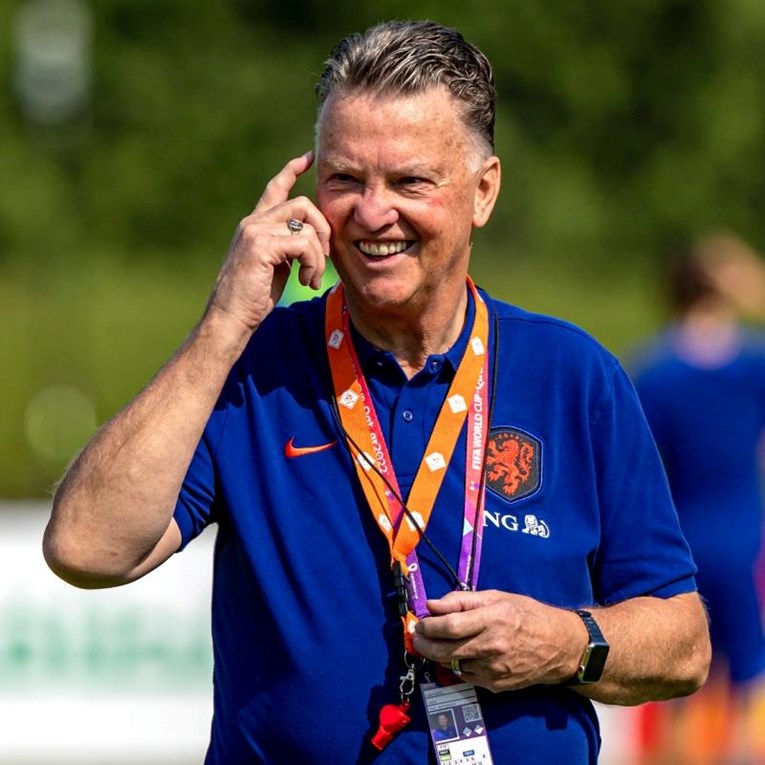 Louis van Gaal prebolio rak