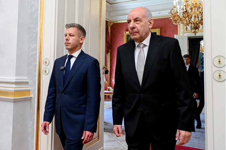 Sve je spremno za smjenu mađarskog predsjednika