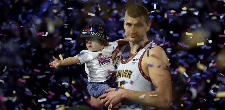 Jokić je prvi, a Dončić četvrti. LeBron više nije među 10 najboljih NBA igrača