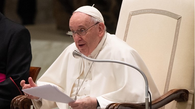 Papa Franjo: Sjetite se Ukrajinaca u skloništima