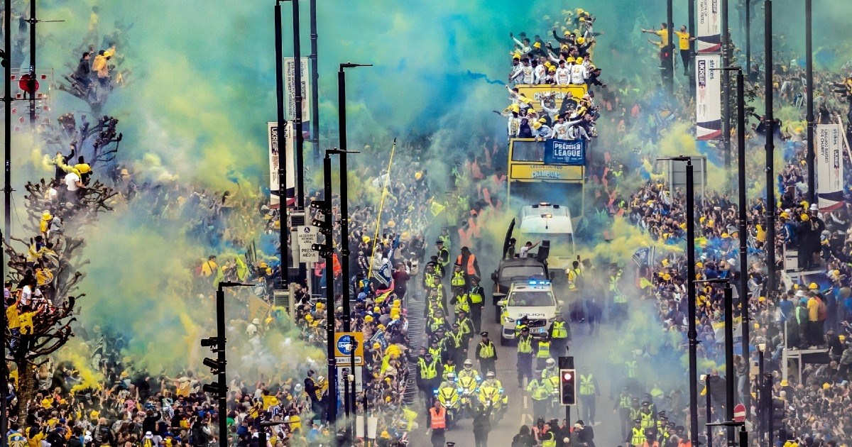 Osvojili su 100 bodova i vratili se u Premier ligu. Pogledajte ludu proslavu