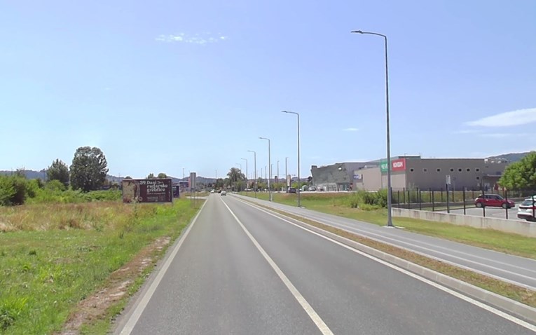 Prometna u Samoboru: Sudarila se dva motora i auto, poginuo motociklist