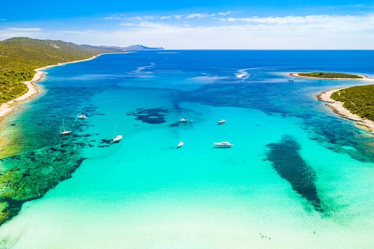 Telegraph: Ovaj hrvatski raj i najbolju plažu Jadrana turisti još uvijek nisu otkrili