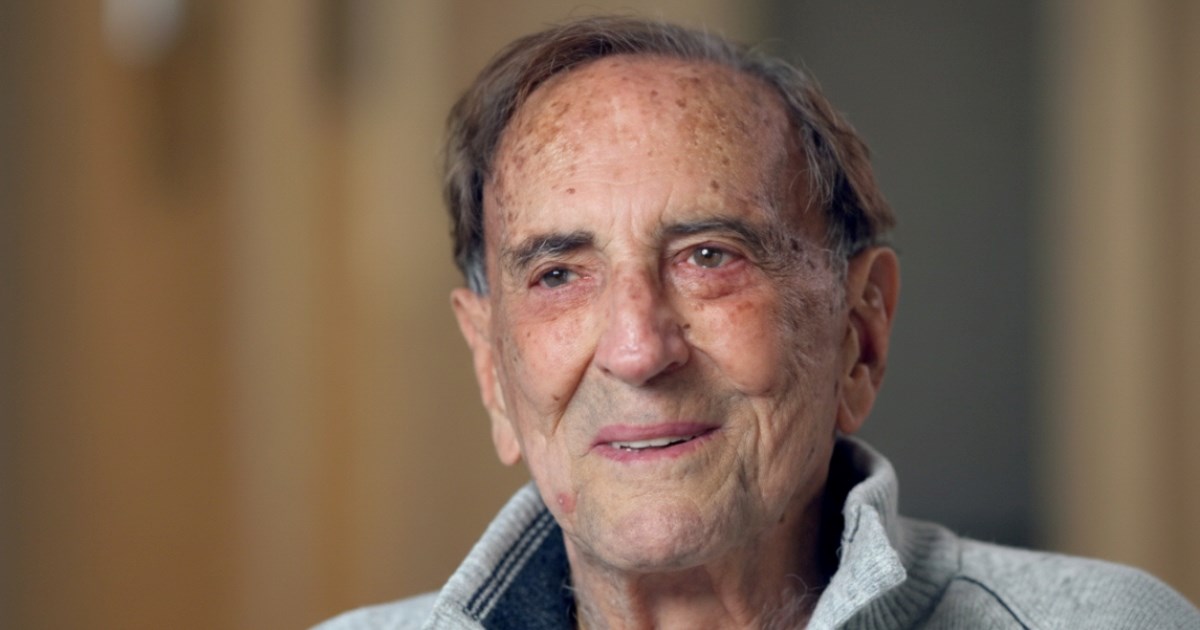 John je sa 92 godine dobio sina. Planira još jedno dijete