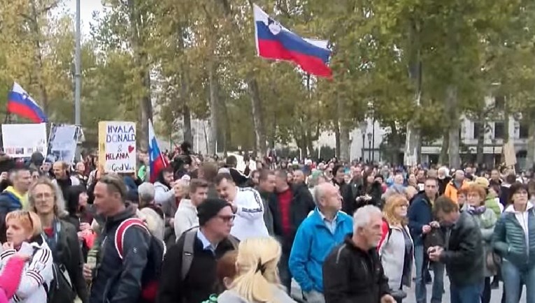 VIDEO U Ljubljani novi prosvjedi protiv covid-potvrda, okupile se tisuće ljudi