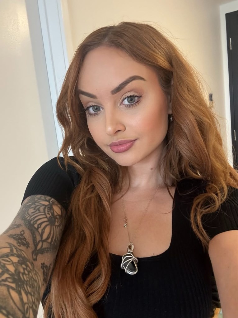 Zarađuje 174k eura godišnje kao virtualna djevojka: "Opušteniji su kad me ne vide"