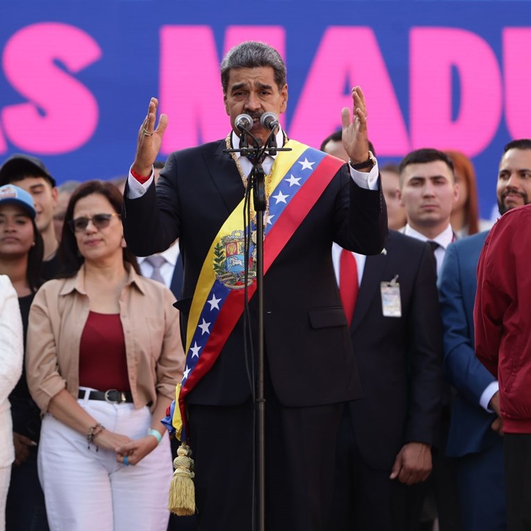 Trump deportirao venecuelske migrante u El Salvador. Maduro traži pomoć UN-a
