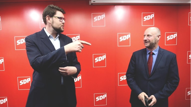 U SDP-u prebrojani gotovo svi glasovi, u drugi krug idu Grbin i Kolar