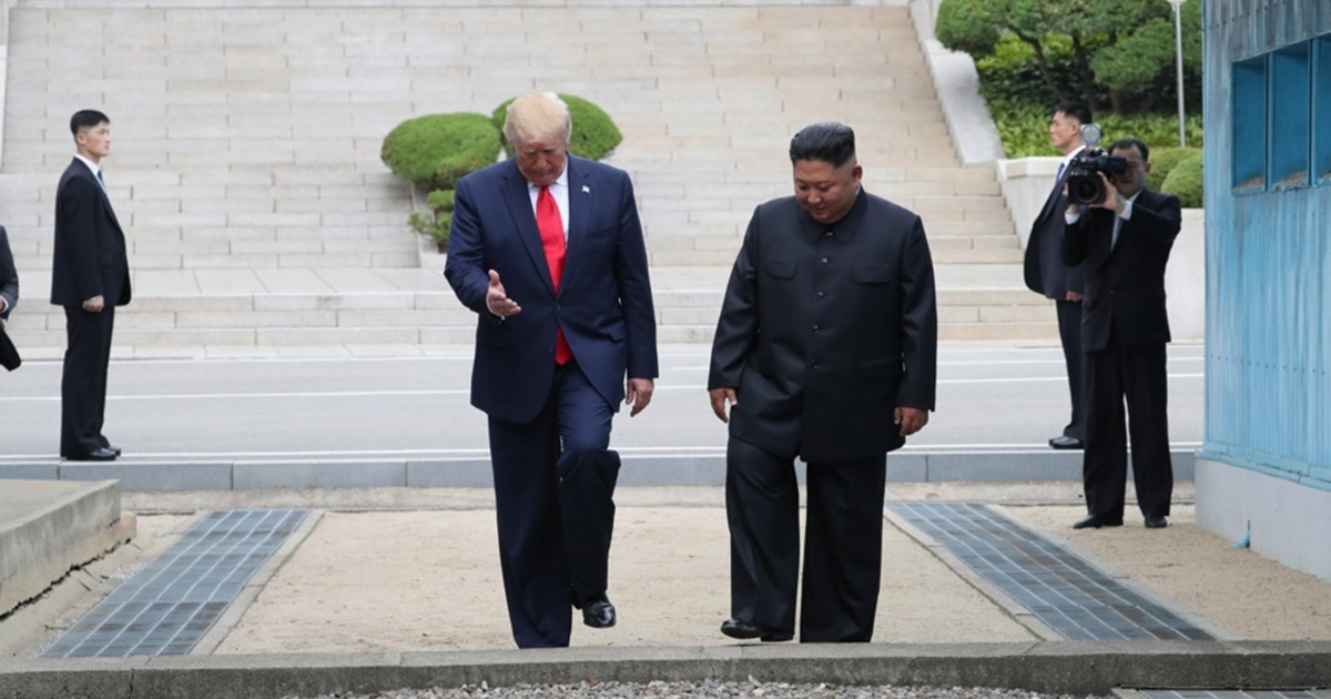 Trump se umiljavao Kim Jong Unu. Pjongjang: Amerika je neprijatelj